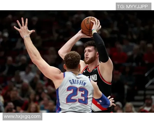 齐麟的崛起与挑战：从青涩少年到篮球赛场明星的成长之路